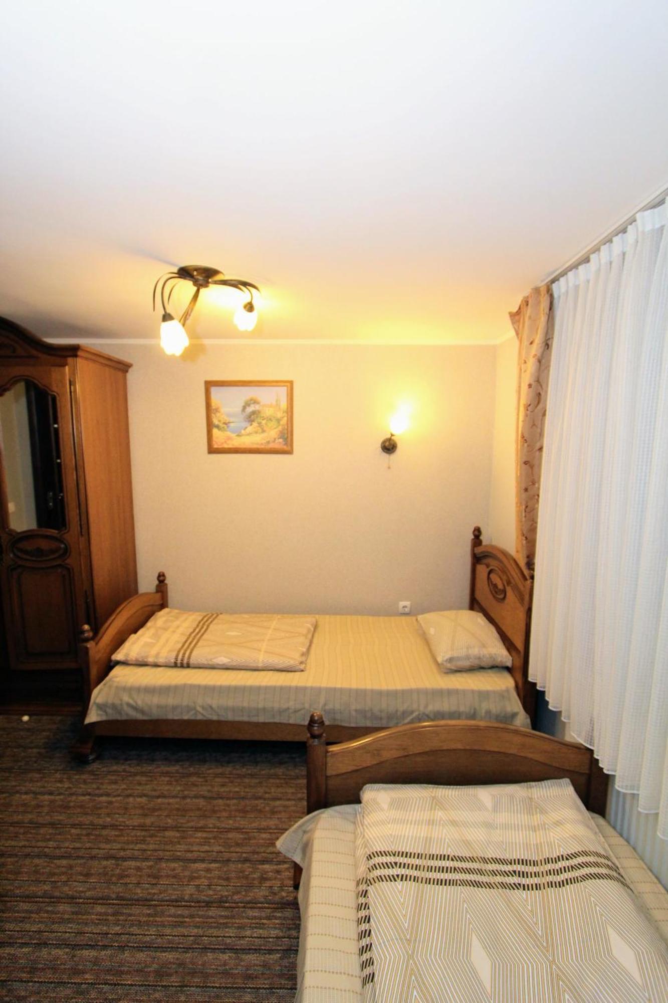 Затишний Міні-Готель "Rosky" Yasinya Habitación foto