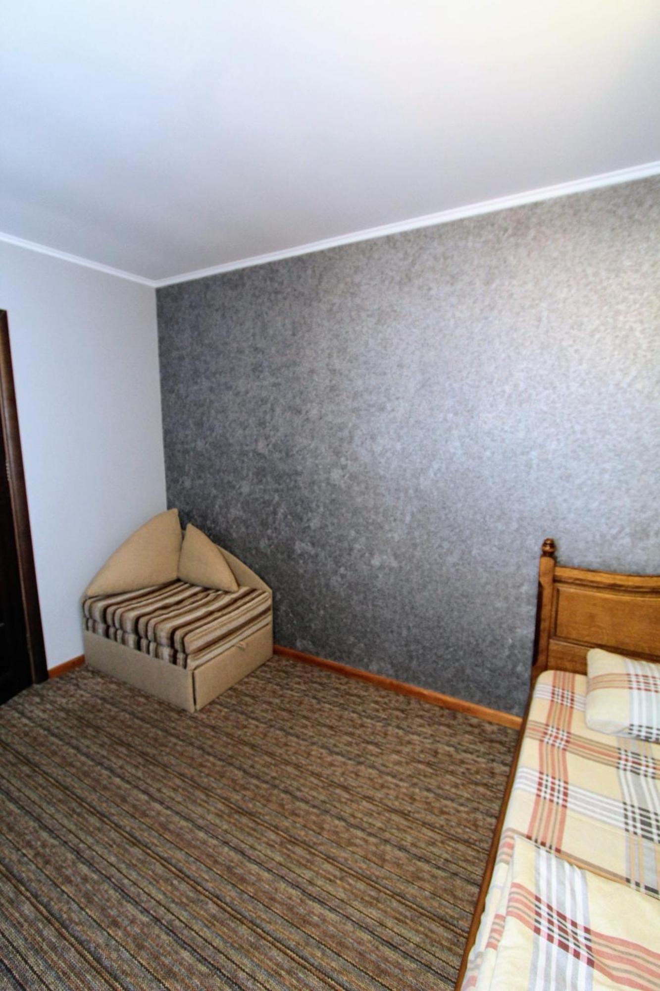 Затишний Міні-Готель "Rosky" Yasinya Habitación foto