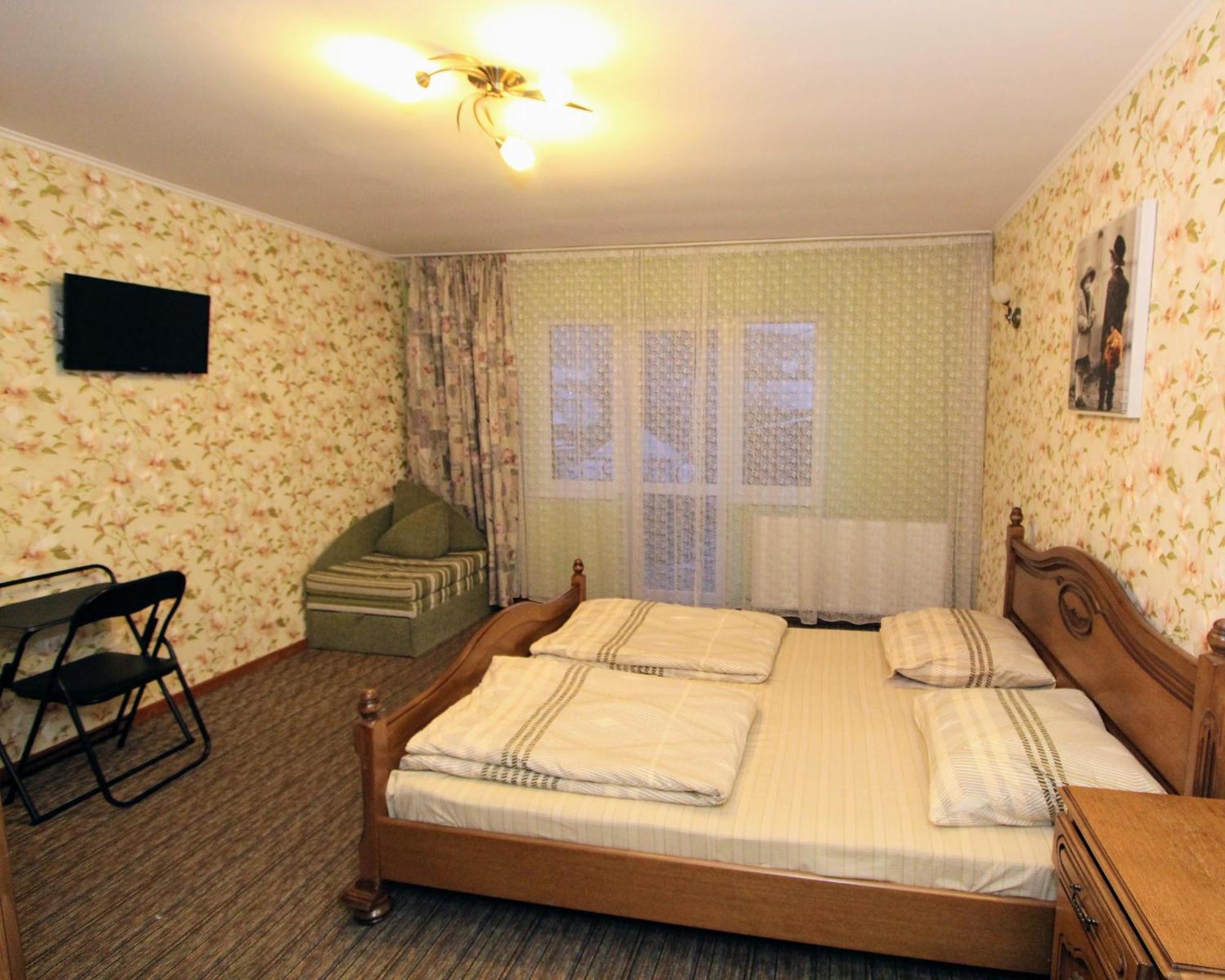 Затишний Міні-Готель "Rosky" Yasinya Habitación foto